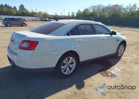 2010 Ford Taurus Sel z USA, uszkodzony, nr VIN 1FAHP2EW0AG119026